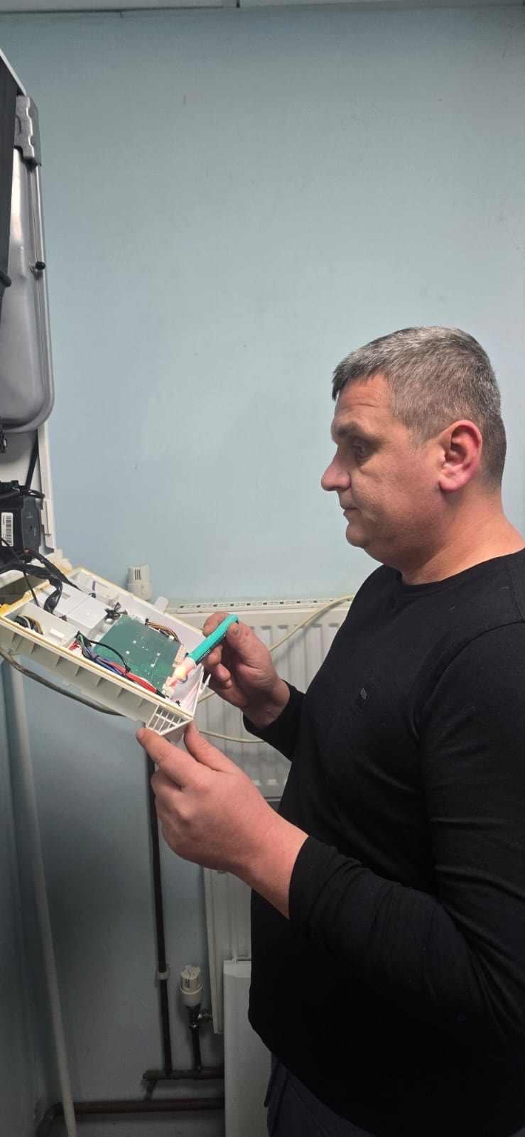 Boiler servicing — internal components inspection